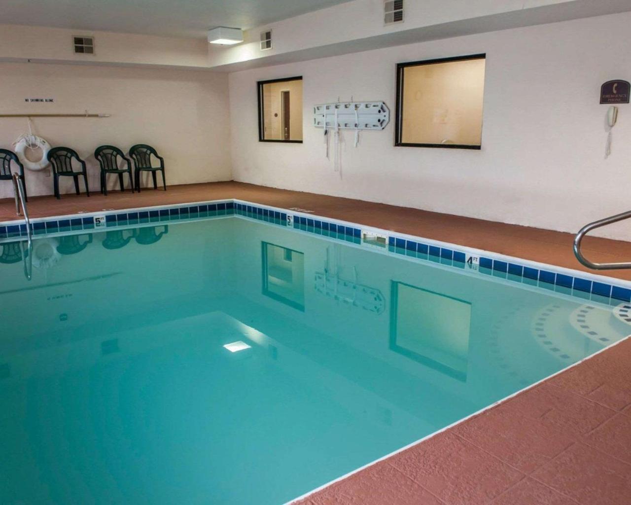 Sleep Inn South Bend Airport Экстерьер фото
