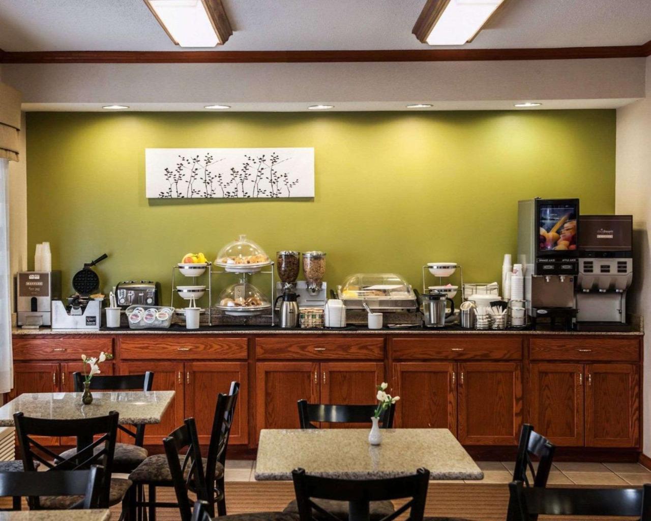 Sleep Inn South Bend Airport Экстерьер фото